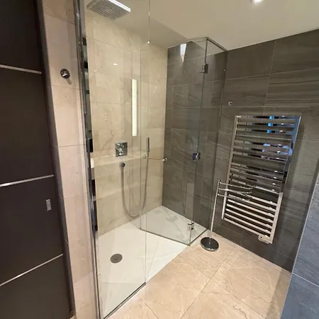 Luxury 2 Bedroom Διαμέρισμα